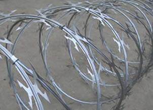 Cross concertina wire coil