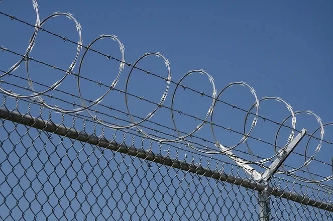How to prevent rust on prison fence