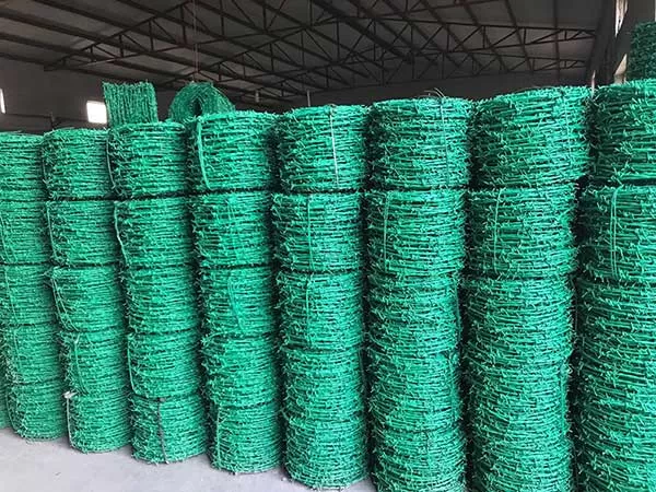 PRENSENTATION OF PVC-COATED BARBED WIRE