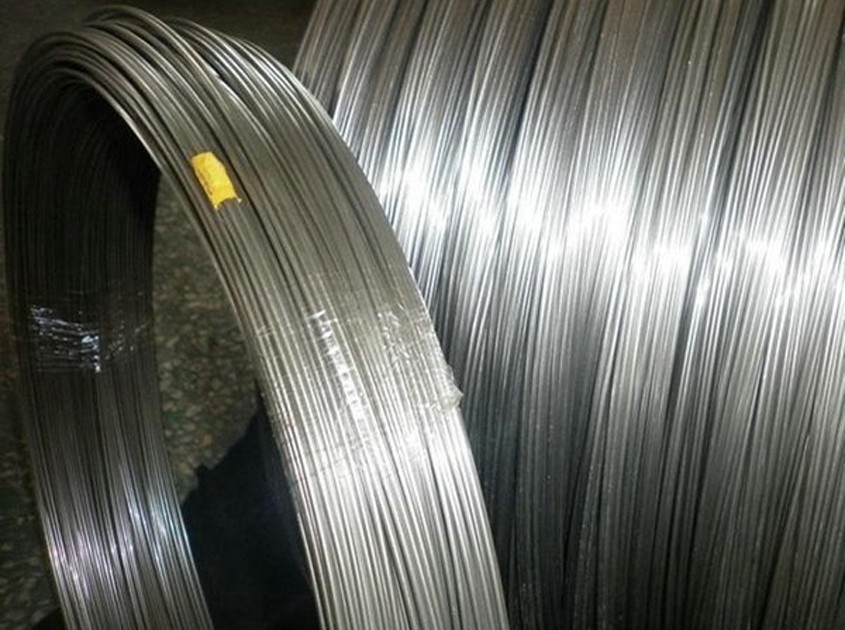 What is stainless steel spring wire