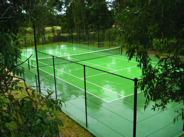 Tennis court chain link fence