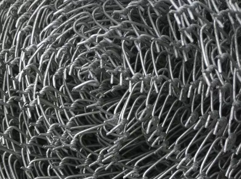 Why is chain link fence popular, and the characteristics of chain link fence popular