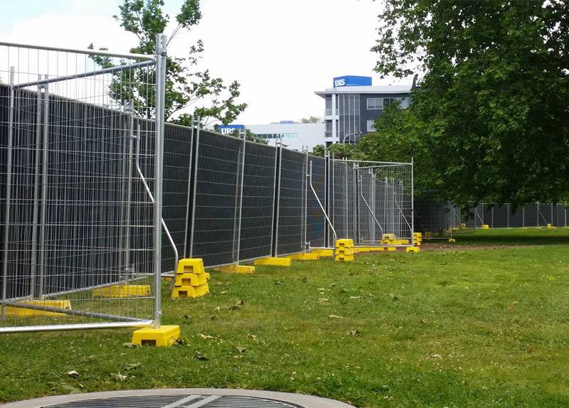 Temporary Fence Plastic Feet--- Block