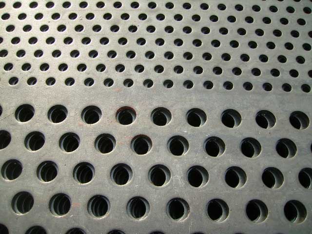 Feature of perforated meal mesh