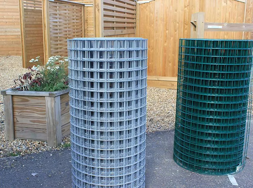 A widely used metal product - galvanized wire mesh