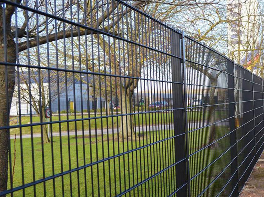 Advantages of double wire fencing