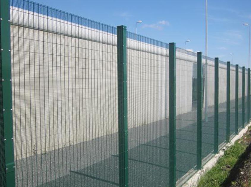 Advantages of double wire fencing