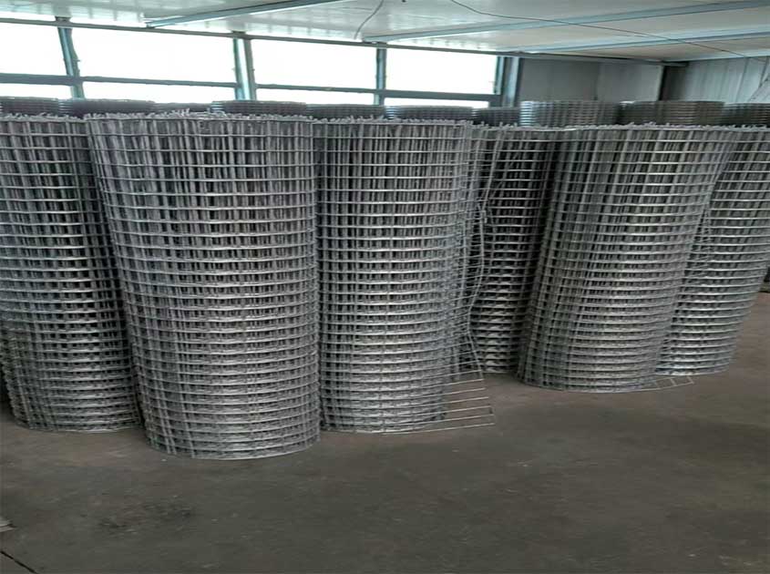 Holland wire mesh in Architecture: A Versatile and Aesthetically Pleasing Multi-functional Fencing Material
