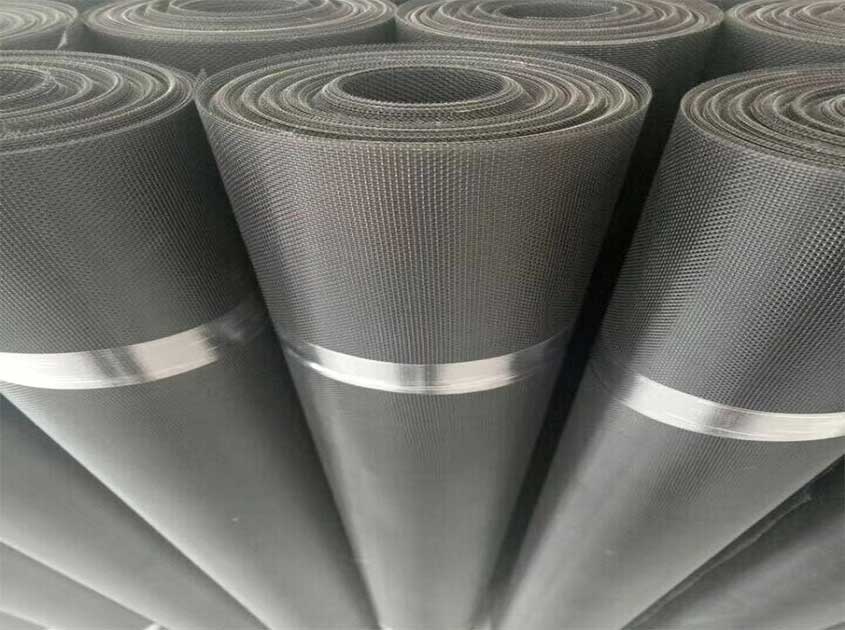 Safety and security: understand the protective properties of stainless steel wire mesh