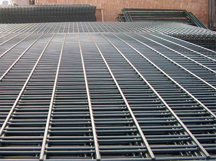 Corrosion Resistance and Reliability Analysis of Welded Mesh Panel
