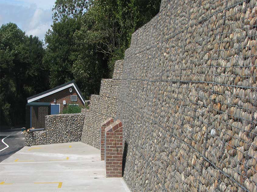 The key role of welded gabion nets in coastal protection
