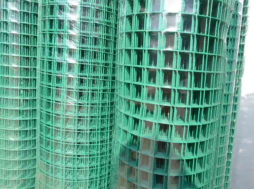 Welded  wire mesh rolls: a key role in the welding process