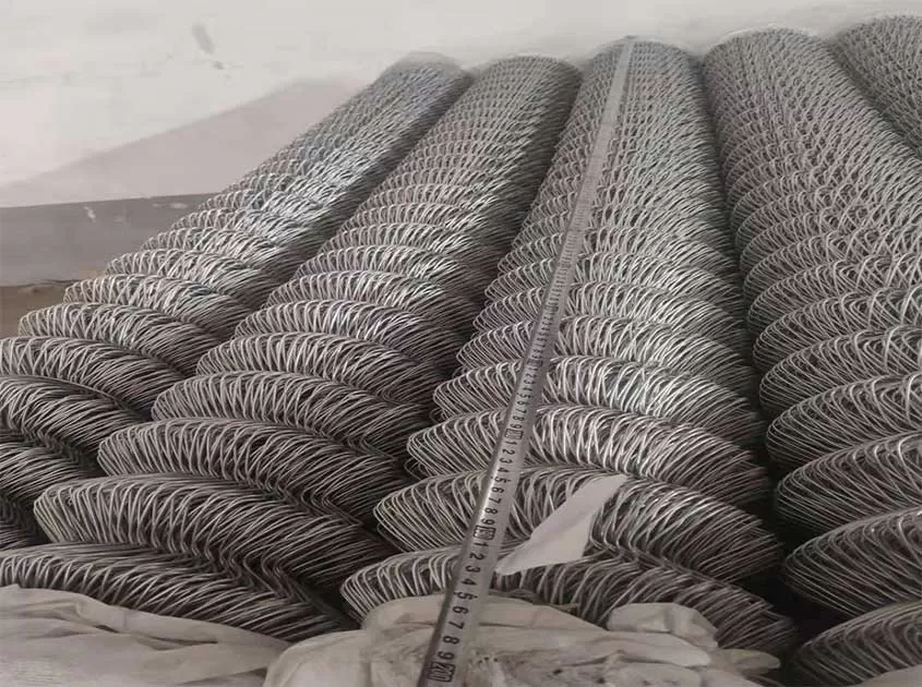 The Versatility of Chain Link Fence Rolls: An Essential Solution for Various Applications