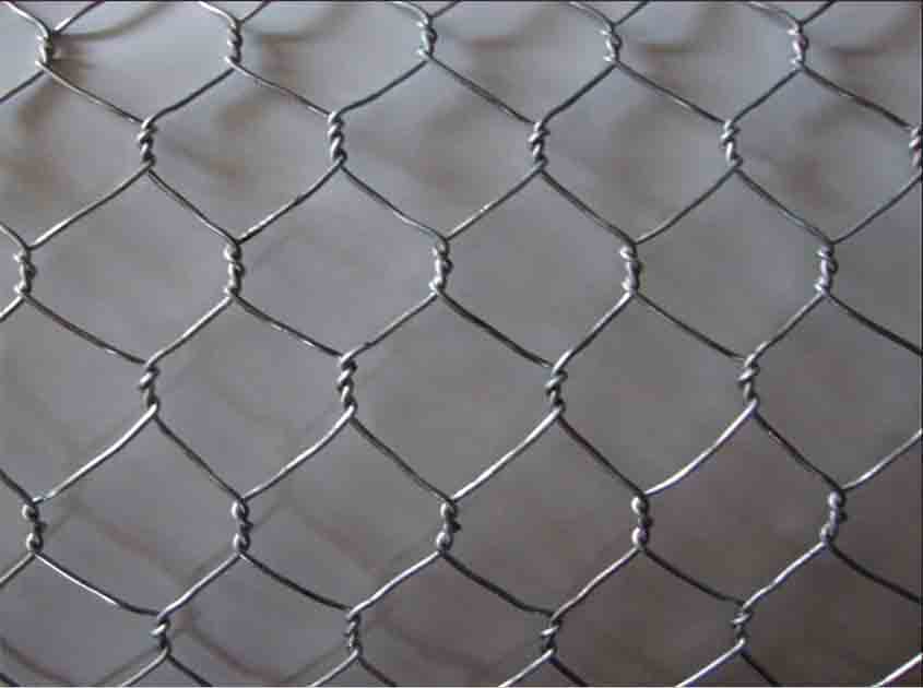 Versatile Chicken Wire Mesh: An Essential Material for Agriculture and Construction
