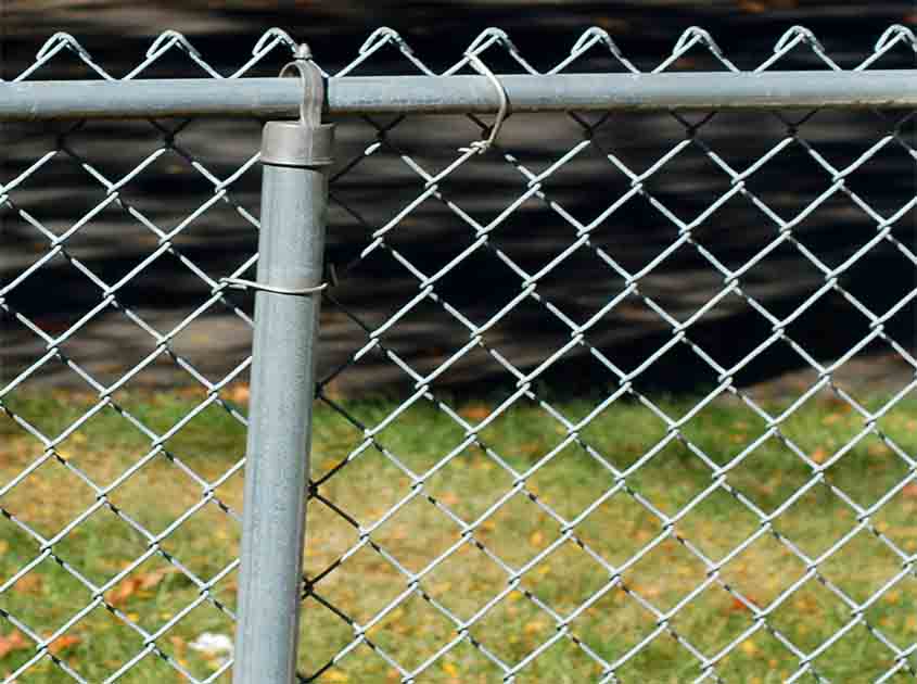 Unlocking the Benefits of Chain Link Fence Rolls
