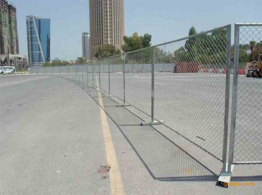 Understanding the Key Features and Specifications of Chain Link Fence Rolls