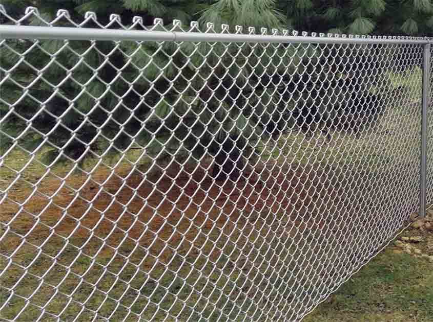 Understanding the Key Features and Specifications of Chain Link Fence Rolls