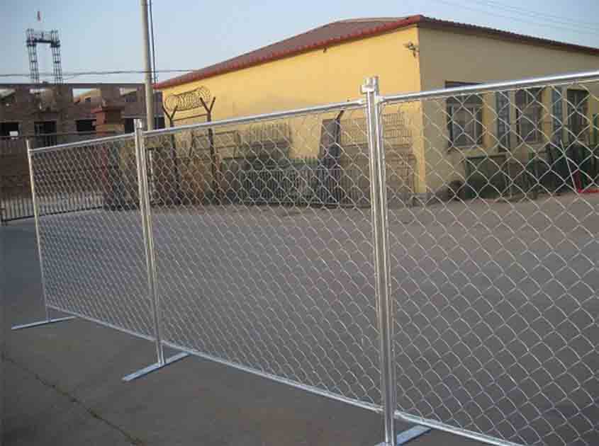 Installation Tips and Tricks for Chain Link Fence Rolls