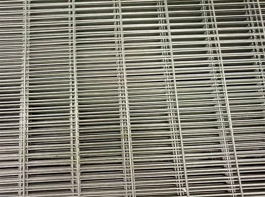 Exploring the Applications and Benefits of Welded Wire Mesh Panels