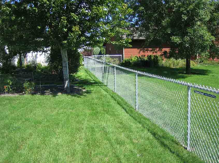 Chain Link Fence Rolls: The Ultimate Solution for Pet Owners