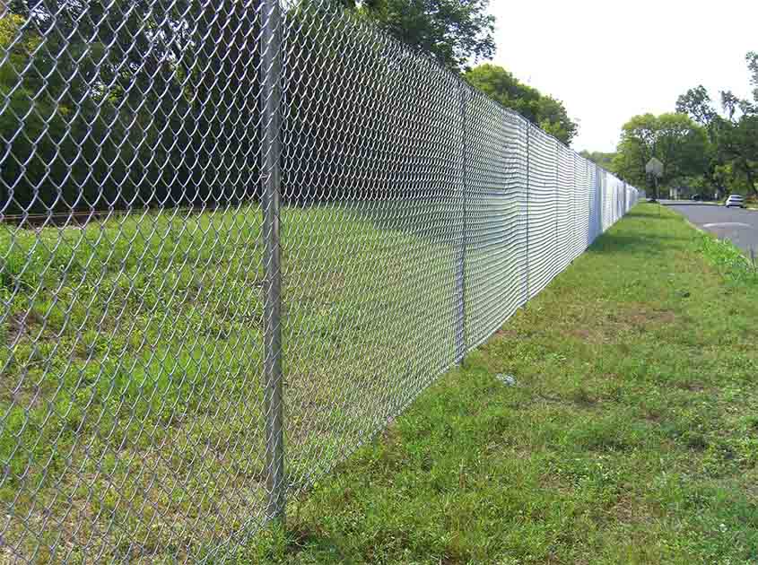 Chain Link Fence Rolls: The Ideal Solution for Sports Facilities