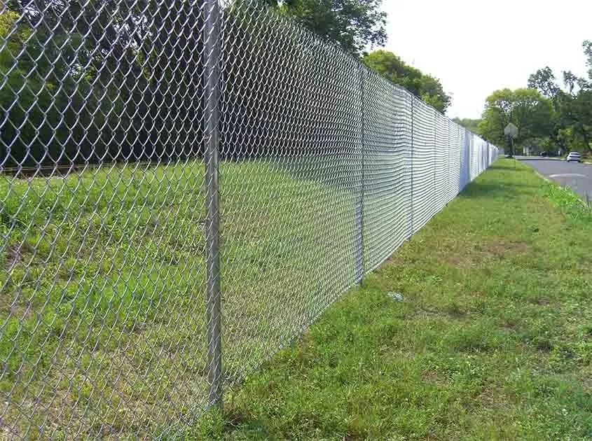 Chain Link Fence Rolls: The Ideal Solution for Sports Facilities