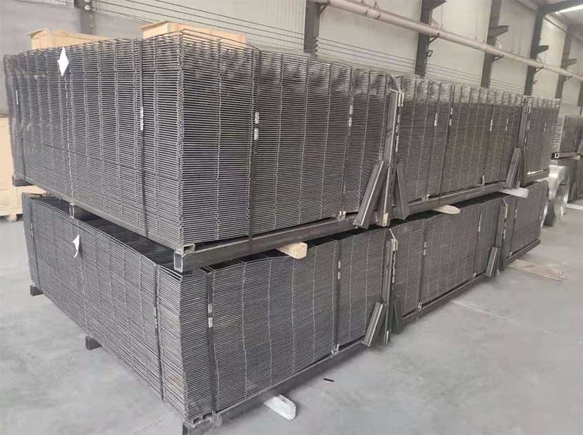 Welded Wire Mesh Panels: Balancing Security and Visibility