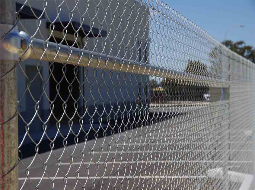 The Role of Chain Link Fence Rolls in Landscaping and Property Enhancement The Role of Chain Link Fence Rolls in Landscaping and Property Enhancement
