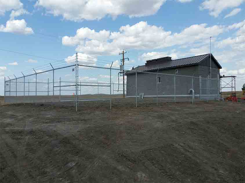 Chain Link Fence Rolls for Airport Perimeters: Meeting Strict Security Standards