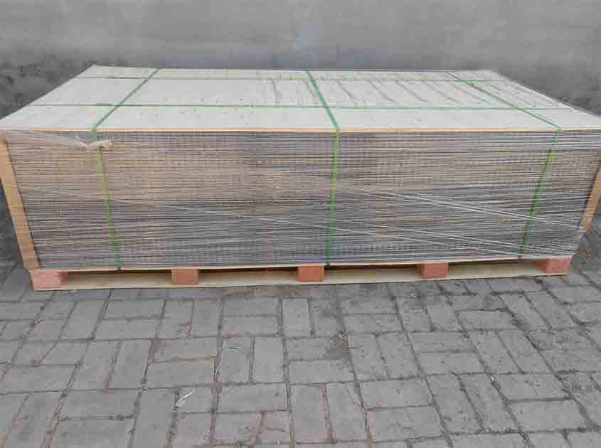 Welded Wire Mesh Panels for Residential Applications: Security and Privacy