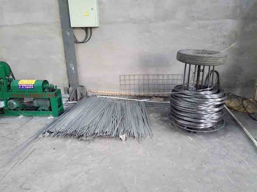 Welded Wire Mesh Panels: Ensuring Safety in Elevated Walkways and Platforms