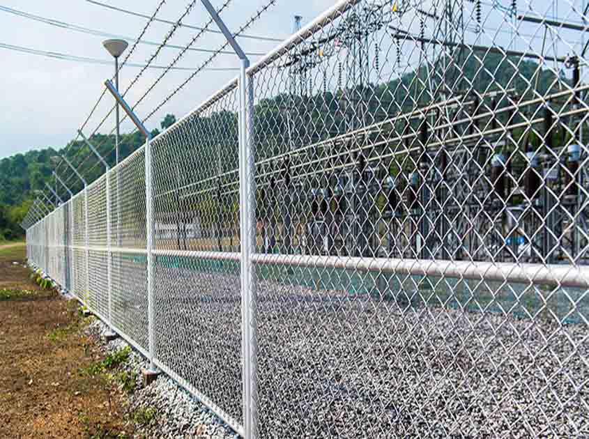 Can Chain Link Fence Rolls Enhance the Security of Residential Properties