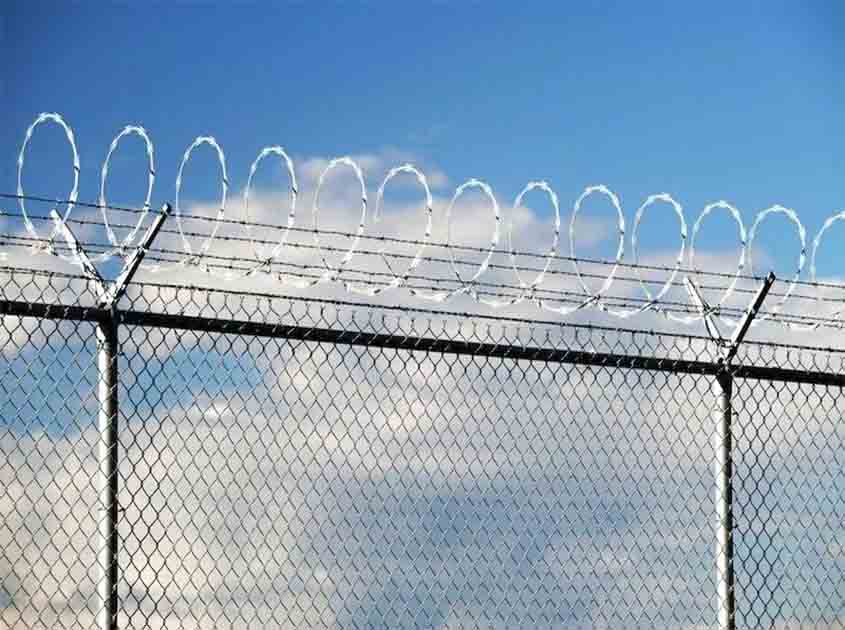 Can Chain Link Fence Rolls Enhance the Security of Residential Properties