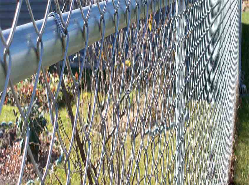 Can Chain Link Fence Rolls Withstand Harsh Weather Conditions