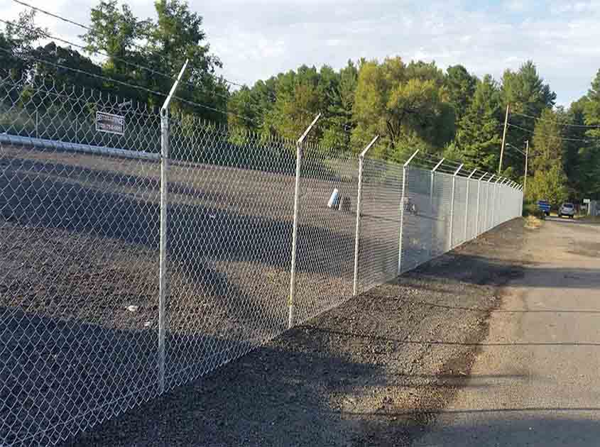 Are Chain Link Fence Rolls an Eco-Friendly Fencing Option