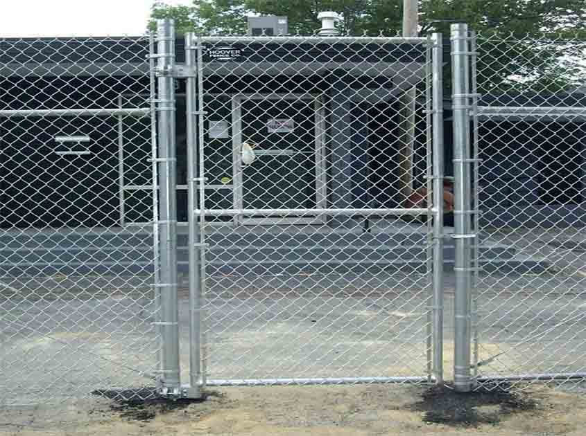 Can Chain Link Fence Rolls Provide Privacy in Outdoor Spaces