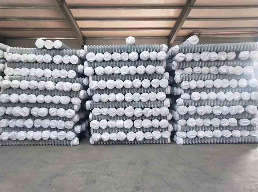 Are Chain Link Fence Rolls Suitable for Sports Fields and Stadiums