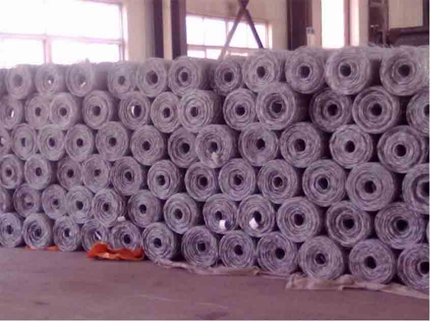 How does the cost of chicken wire mesh compare to other fencing materials