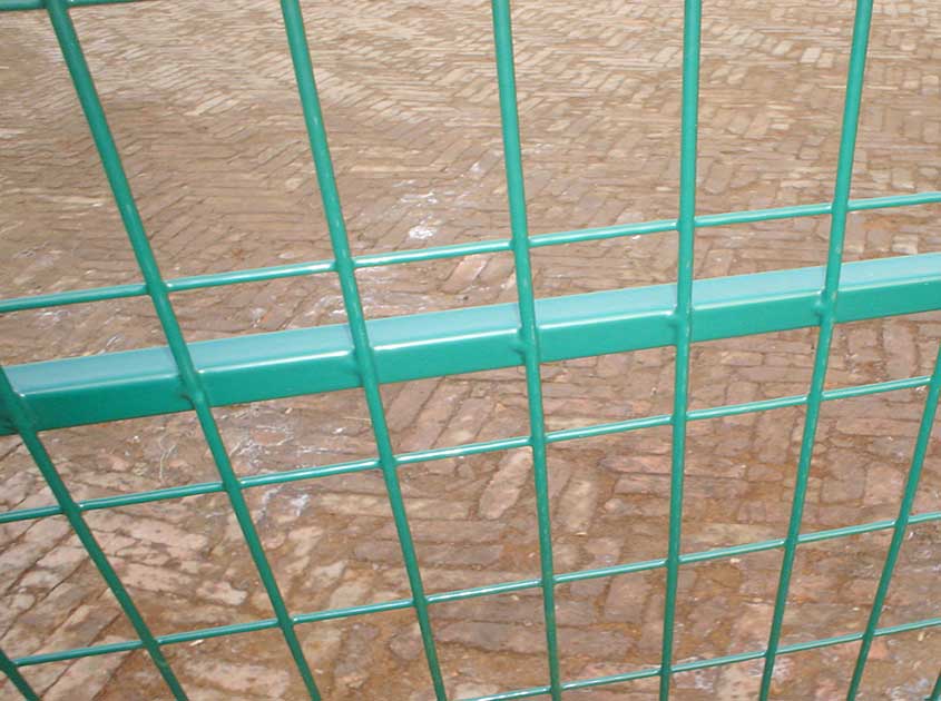 The Role of China Wire Mesh Fence in Environmental Conservation