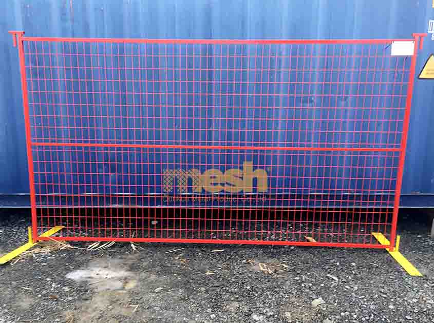 The Role of China Wire Mesh Fence in Public Safety Measures