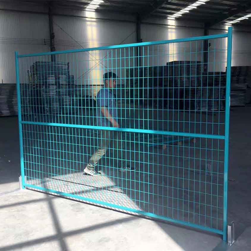 The Role of China Wire Mesh Fence in Public Safety Measures