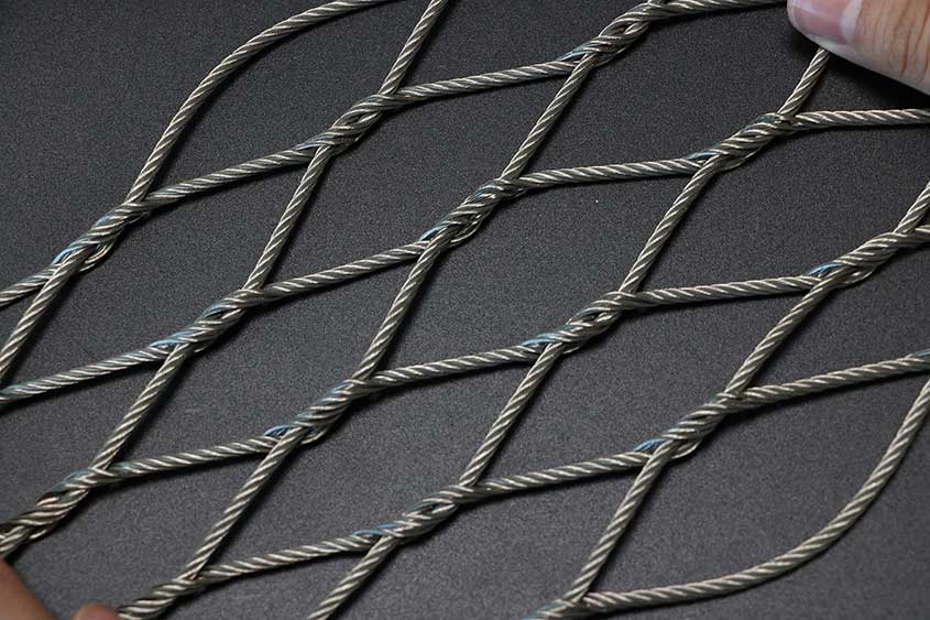 Wire Rope Mesh: Exploring the Durability and Weather Resistance of Wire Rope Mesh Wire Rope Mesh: Exploring the Durability and Weather Resistance of Wire Rope Mesh