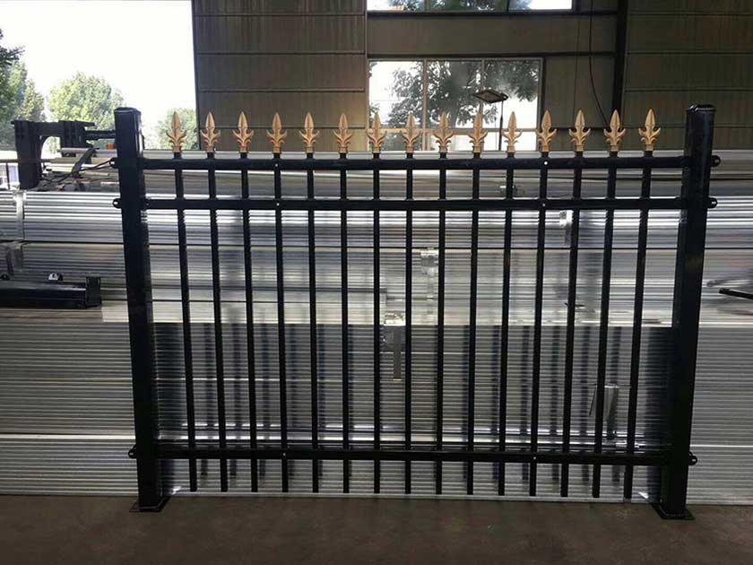 China Wire Mesh Fence for Sports Facilities: Safety and Performance