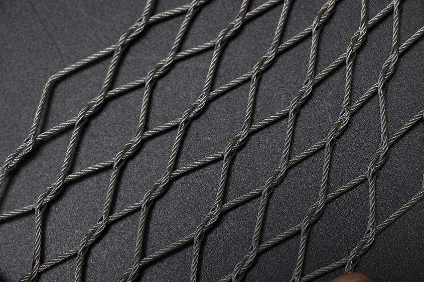 Wire Rope Mesh: Ensuring Safety in High-Risk Environments