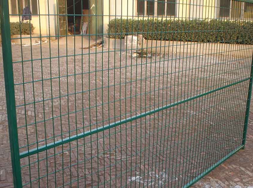 Securing Perimeters with China Wire Mesh Fence: Case Studies