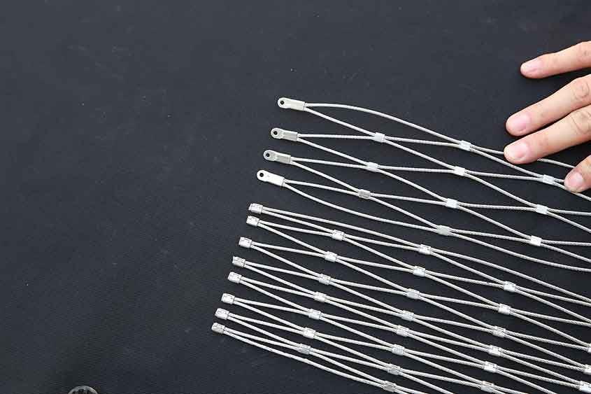 The Benefits of Using Wire Rope Mesh in Safety Nets and Fall Protection Systems