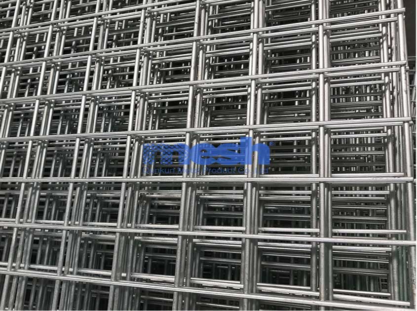 Galvanized welded wire mesh panel: an important guarantee for durability