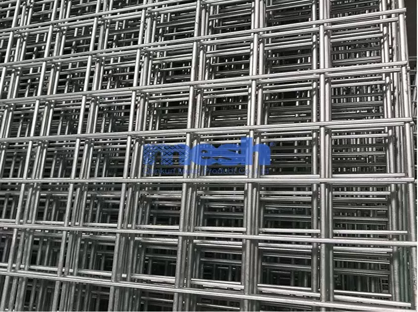 Galvanized welded wire mesh panel: an important guarantee for durability
