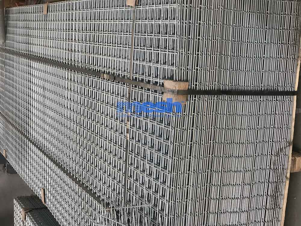 Understanding the Load-Bearing Capacity of Welded Wire Mesh Panels