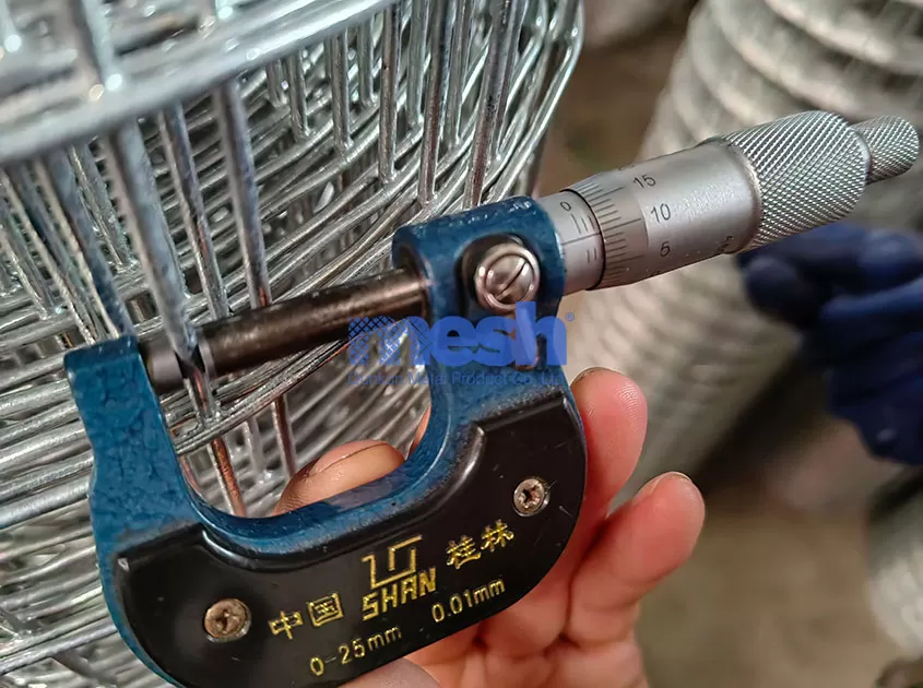 An In-Depth Look at Holland Wire Mesh: Construction, Materials, and Specifications